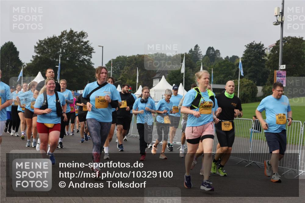 13.09.2026 - Kiel Lauf Andreas Tolksdorf http://msf.ph/oto/10329100 13.09.2026 09:30:18 Kiellinie 61, 141, 1, 39, 2485, 91, 670, 2068, 10229, 8044, 1939, 5670 meine-sportfotos.de