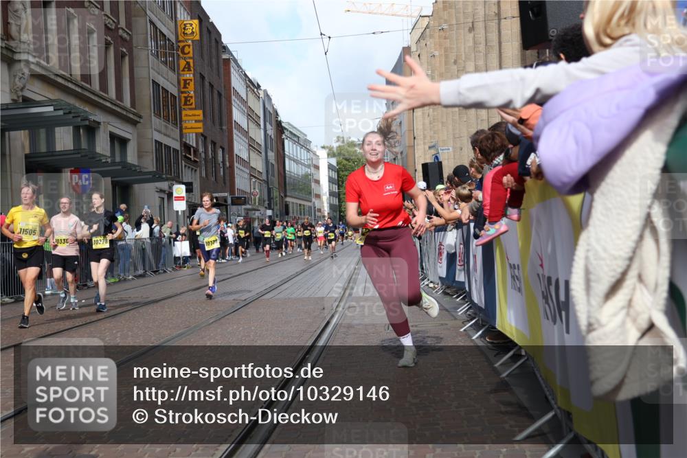 13.09.2026 - 21. swb-Marathon Bremen Strokosch-Dieckow http://msf.ph/oto/10329146 13.09.2026 11:02:10 Ziel 10153, 10154, 10173, 10273, 10274, 10278, 10331, 10338, 10738, 10885, 10915, 10943, 11137, 11261, 11505, 11508, 11526, 11554, 11662, 11853, 11886, 11890, 11945, 12154, 12169, 12252, 12429, 12489, 10173, 10257, 10409, 10439, 10444, 10473, 10500, 10617, 10636, 10803, 10817, 10924, 11115, 11249, 11268, 11369, 11436, 11576, 11811, 11859, 12016, 12042, 12094, 12095, 12134, 12135, 12145, 12360, 12412, 12437, 12466, 12506 meine-sportfotos.de