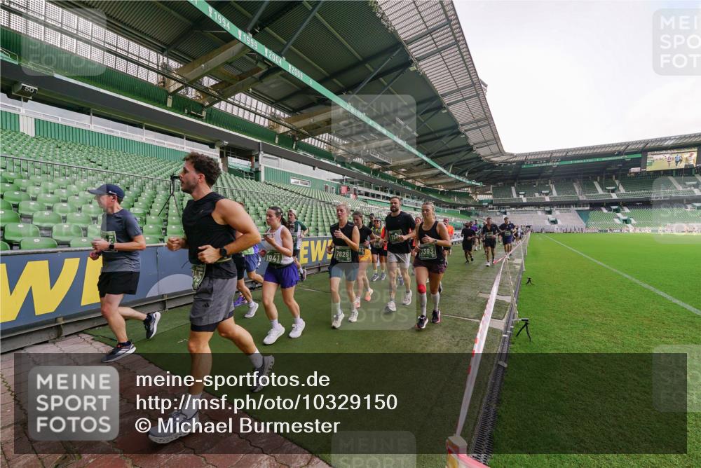 13.09.2026 - 21. swb-Marathon Bremen Michael Burmester http://msf.ph/oto/10329150 13.09.2026 13:35:36 Laufen im Stadion 170, 193, 368, 462, 491, 496, 657, 679, 916, 1015, 1026, 1280, 1321, 1396, 1432, 1553, 1560, 1607, 1703, 1726, 1772, 1784, 1887, 1934, 1965, 1974, 1977, 1992, 2335, 2338, 2451, 2578, 2650, 2688, 2789, 2791, 2894, 2933, 3090, 3161, 3169, 3178, 3179, 3191, 3406, 3463, 3472, 3498, 3547, 3555, 3573, 3588, 3660, 3708, 3709, 3720, 3801, 3839, 3904, 3914, 4014, 4145, 4200, 4290, 4464, 4500, 4546, 4561, 4880, 4967, 5000, 5034, 5151, 5332, 5818 meine-sportfotos.de