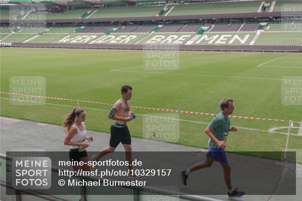 13.09.2026 - 21. swb-Marathon Bremen Michael Burmester http://msf.ph/oto/10329157 13.09.2026 12:59:38 Laufen im Stadion 135, 148, 191, 226, 232, 260, 342, 651, 745, 972, 1080, 1166, 1209, 1281, 1368, 1493, 1494, 1516, 1642, 1650, 1861, 1931, 1935, 1963, 2088, 2210, 2289, 2293, 2306, 2322, 2343, 2367, 2425, 2481, 2517, 2570, 2577, 2686, 2771, 2806, 2807, 2827, 2885, 2899, 2914, 2953, 2961, 2979, 3015, 3021, 3076, 3098, 3105, 3120, 3124, 3145, 3148, 3190, 3233, 3273, 3354, 3435, 3480, 3516, 3531, 3560, 3652, 3729, 3855, 3861, 3930, 3933, 3934, 205 meine-sportfotos.de