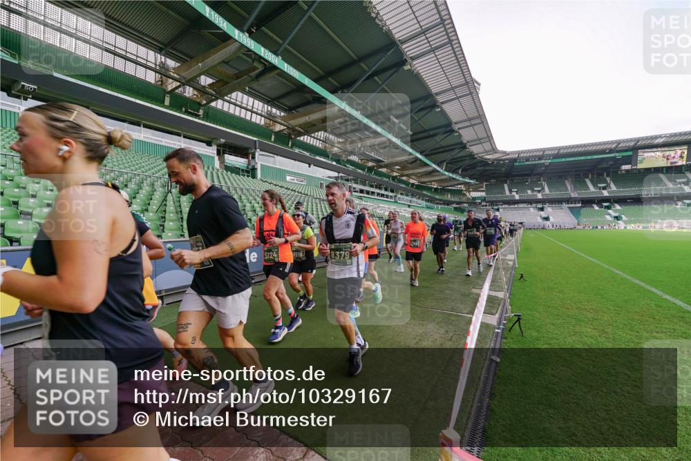 13.09.2026 - 21. swb-Marathon Bremen Michael Burmester http://msf.ph/oto/10329167 13.09.2026 13:35:38 Laufen im Stadion 170, 193, 368, 462, 491, 496, 657, 679, 916, 1015, 1026, 1280, 1321, 1396, 1432, 1553, 1560, 1607, 1703, 1726, 1772, 1784, 1887, 1934, 1965, 1974, 1977, 1992, 2335, 2338, 2451, 2578, 2650, 2688, 2789, 2791, 2894, 2933, 3090, 3161, 3169, 3178, 3179, 3191, 3406, 3463, 3472, 3498, 3547, 3555, 3573, 3588, 3640, 3660, 3708, 3709, 3720, 3801, 3839, 3904, 3914, 3985, 4014, 4145, 4200, 4290, 4464, 4500, 4546, 4561, 4880, 4967, 5000, 5034, 5151, 5332, 5461, 5818 meine-sportfotos.de