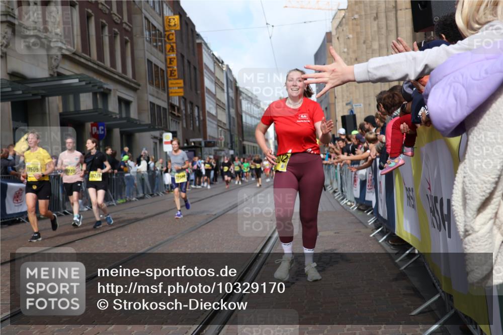 13.09.2026 - 21. swb-Marathon Bremen Strokosch-Dieckow http://msf.ph/oto/10329170 13.09.2026 11:02:10 Ziel 10153, 10154, 10173, 10273, 10274, 10278, 10331, 10338, 10738, 10885, 10915, 10943, 11137, 11261, 11505, 11508, 11526, 11554, 11662, 11853, 11886, 11890, 11945, 12154, 12169, 12252, 12429, 12489, 10173, 10257, 10409, 10439, 10444, 10473, 10500, 10617, 10636, 10803, 10817, 10924, 11115, 11249, 11268, 11369, 11436, 11576, 11811, 11859, 12016, 12042, 12094, 12095, 12134, 12135, 12145, 12360, 12412, 12437, 12466, 12506 meine-sportfotos.de