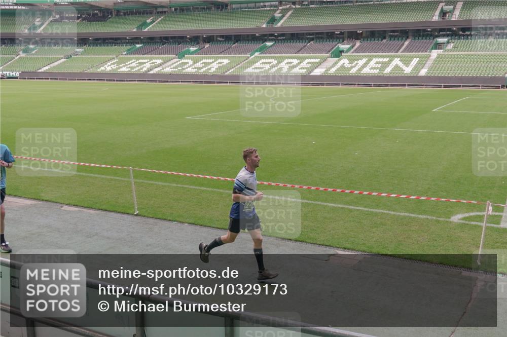 13.09.2026 - 21. swb-Marathon Bremen Michael Burmester http://msf.ph/oto/10329173 13.09.2026 12:59:41 Laufen im Stadion 135, 148, 191, 226, 232, 260, 342, 651, 745, 972, 1080, 1166, 1209, 1281, 1368, 1493, 1494, 1516, 1642, 1650, 1861, 1931, 1935, 1963, 2088, 2210, 2289, 2293, 2306, 2322, 2343, 2367, 2425, 2481, 2517, 2570, 2577, 2686, 2771, 2806, 2807, 2827, 2885, 2899, 2906, 2914, 2953, 2961, 2979, 3015, 3021, 3076, 3098, 3105, 3120, 3124, 3145, 3190, 3233, 3273, 3354, 3435, 3480, 3516, 3531, 3560, 3652, 3729, 3855, 3861, 3930, 3934, 205 meine-sportfotos.de