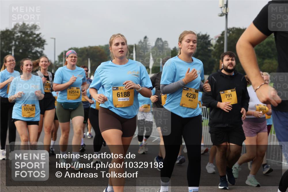 13.09.2026 - Kiel Lauf Andreas Tolksdorf http://msf.ph/oto/10329198 13.09.2026 09:30:23 Kiellinie 10743, 1539, 12514, 6188, 4230, 791, 5654 meine-sportfotos.de