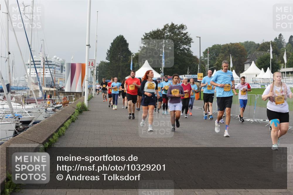13.09.2026 - Kiel Lauf Andreas Tolksdorf http://msf.ph/oto/10329201 13.09.2026 09:30:29 Kiellinie 36, 2949, 3702, 3703, 11494, 1774 meine-sportfotos.de