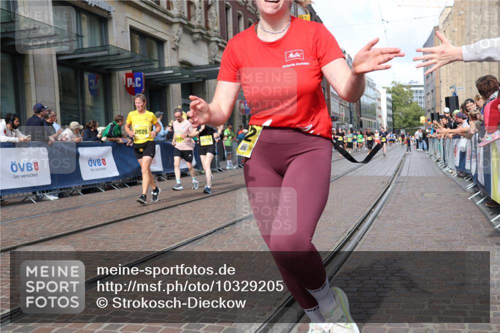 13.09.2026 - 21. swb-Marathon Bremen Strokosch-Dieckow http://msf.ph/oto/10329205 13.09.2026 11:02:11 Ziel 10153, 10154, 10273, 10274, 10278, 10331, 10338, 10738, 10885, 10915, 10943, 11137, 11261, 11505, 11508, 11526, 11554, 11662, 11853, 11886, 11890, 11945, 12154, 12169, 12252, 12429, 12489, 10173, 10257, 10409, 10439, 10444, 10473, 10500, 10617, 10636, 10803, 10817, 10924, 11115, 11249, 11268, 11369, 11436, 11576, 11811, 11859, 12016, 12042, 12094, 12095, 12134, 12135, 12145, 12360, 12412, 12437, 12466, 12506 meine-sportfotos.de