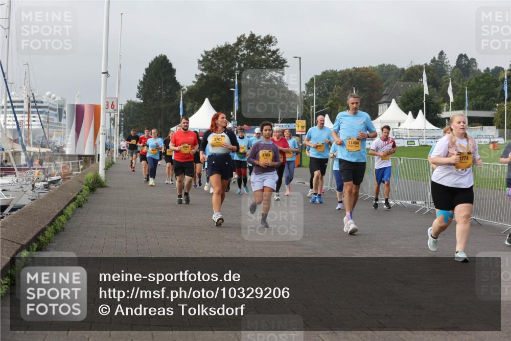 13.09.2026 - Kiel Lauf Andreas Tolksdorf http://msf.ph/oto/10329206 13.09.2026 09:30:30 Kiellinie 36, 2949, 3702, 3703, 11494, 1774 meine-sportfotos.de