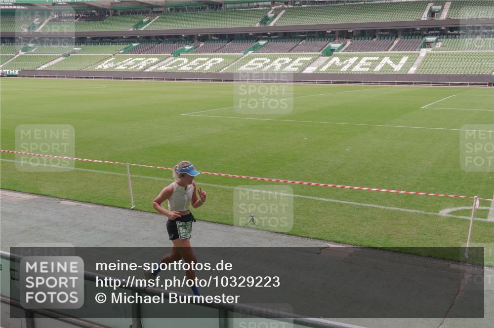 13.09.2026 - 21. swb-Marathon Bremen Michael Burmester http://msf.ph/oto/10329223 13.09.2026 12:59:48 Laufen im Stadion 135, 148, 191, 226, 232, 260, 342, 651, 745, 972, 1080, 1166, 1209, 1368, 1493, 1494, 1516, 1650, 1861, 1931, 1935, 1963, 2088, 2210, 2289, 2293, 2306, 2322, 2343, 2367, 2425, 2481, 2517, 2570, 2577, 2686, 2700, 2771, 2806, 2807, 2827, 2885, 2899, 2906, 2914, 2953, 2961, 2979, 3015, 3021, 3076, 3098, 3105, 3120, 3124, 3145, 3168, 3190, 3233, 3273, 3354, 3435, 3480, 3516, 3531, 3652, 3729, 3774, 3855, 3856, 3861, 3930, 3934, 205 meine-sportfotos.de