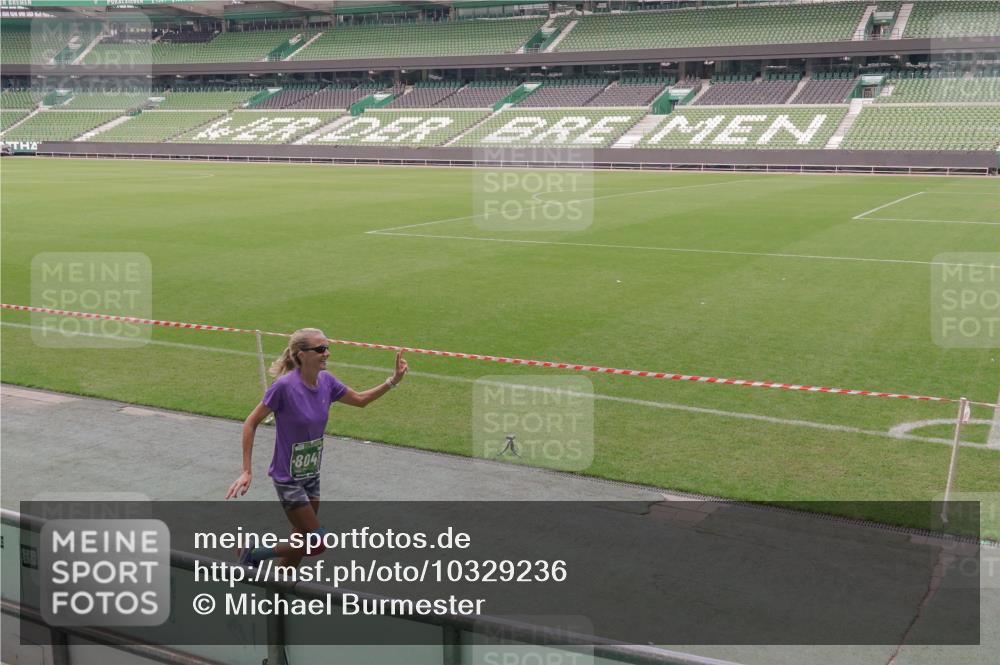 13.09.2026 - 21. swb-Marathon Bremen Michael Burmester http://msf.ph/oto/10329236 13.09.2026 12:59:50 Laufen im Stadion 135, 148, 191, 226, 232, 260, 342, 651, 745, 972, 1080, 1166, 1209, 1368, 1493, 1494, 1516, 1650, 1861, 1931, 1935, 1963, 2088, 2210, 2289, 2293, 2306, 2322, 2367, 2427, 2481, 2517, 2570, 2577, 2686, 2700, 2771, 2806, 2807, 2827, 2885, 2899, 2906, 2914, 2953, 2961, 2979, 3015, 3021, 3076, 3098, 3105, 3120, 3124, 3145, 3168, 3190, 3233, 3273, 3354, 3435, 3480, 3516, 3531, 3652, 3729, 3774, 3855, 3856, 3861, 3930, 3934, 205 meine-sportfotos.de