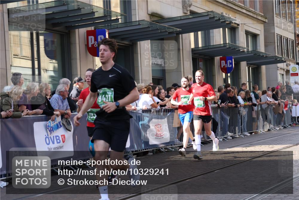 13.09.2026 - 21. swb-Marathon Bremen Strokosch-Dieckow http://msf.ph/oto/10329241 13.09.2026 13:21:33 Ziel 141, 148, 572, 1209, 1254, 2051, 2088, 2397, 3290, 3338, 3695, 3774, 3930, 3934, 4581, 4735, 5193, 6865, 6976, 7098, 7176, 8438, 8452, 8924, 8947, 9059, 9421, 9599, 10120, 226, 1130, 2570, 2904, 2979, 3120, 3202, 3435, 3534, 3655, 3930, 4165, 4234, 4445, 4484, 4519, 5542, 6862, 7176, 8184, 8270, 8384, 8408, 8730, 8791, 8923, 9048, 9514, 9722, 9900, 13145 meine-sportfotos.de