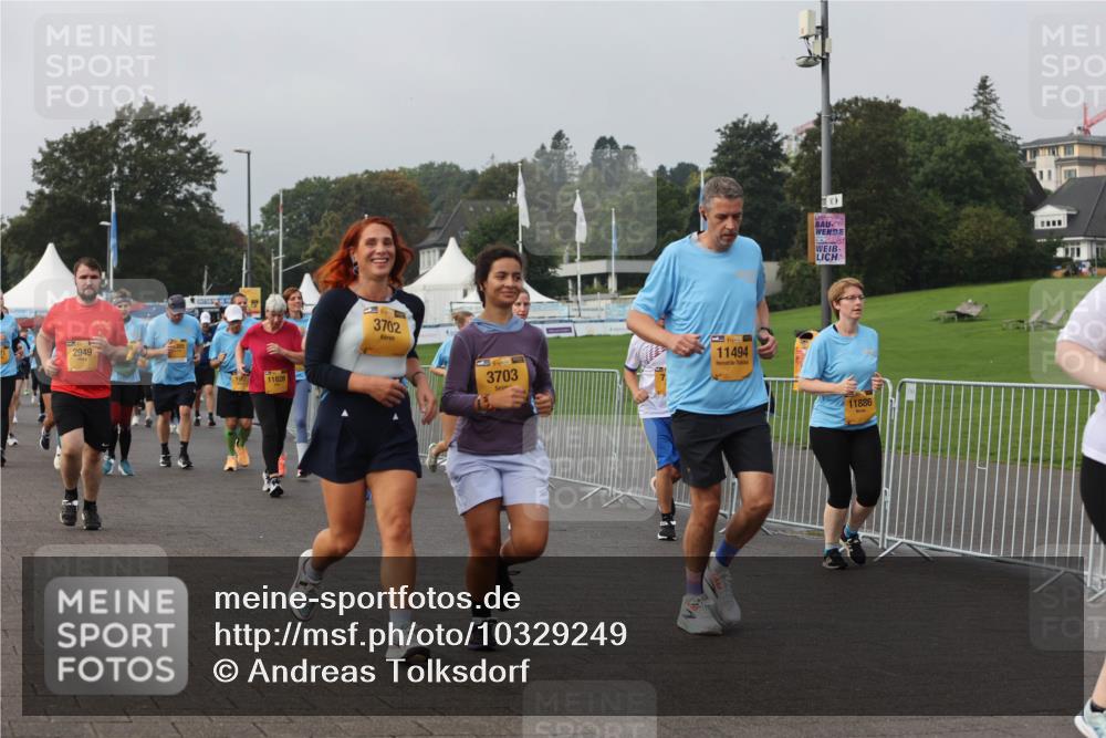 13.09.2026 - Kiel Lauf Andreas Tolksdorf http://msf.ph/oto/10329249 13.09.2026 09:30:32 Kiellinie 2949, 11828, 3702, 15, 39, 3703, 39, 11494, 11886 meine-sportfotos.de