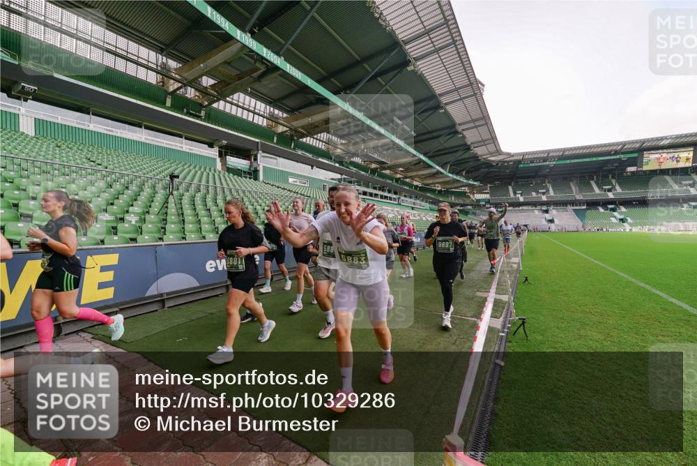 13.09.2026 - 21. swb-Marathon Bremen Michael Burmester http://msf.ph/oto/10329286 13.09.2026 13:35:48 Laufen im Stadion 170, 193, 368, 462, 491, 496, 657, 1015, 1280, 1321, 1396, 1432, 1553, 1560, 1607, 1726, 1772, 1784, 1887, 1934, 1965, 1974, 1977, 1992, 2335, 2338, 2578, 2650, 2688, 2789, 2791, 2894, 2933, 3090, 3161, 3169, 3178, 3179, 3191, 3406, 3408, 3463, 3472, 3498, 3547, 3555, 3570, 3573, 3588, 3640, 3660, 3801, 3839, 3904, 3914, 3985, 4014, 4145, 4200, 4290, 4464, 4500, 4546, 4561, 4801, 4880, 4967, 5000, 5034, 5151, 5332, 5461, 5818 meine-sportfotos.de