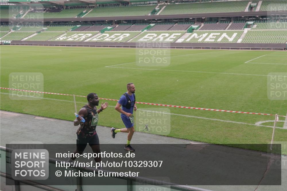 13.09.2026 - 21. swb-Marathon Bremen Michael Burmester http://msf.ph/oto/10329307 13.09.2026 12:59:57 Laufen im Stadion 135, 191, 226, 232, 260, 342, 651, 745, 972, 1080, 1166, 1209, 1368, 1493, 1494, 1516, 1650, 1861, 1935, 1963, 2088, 2210, 2289, 2293, 2306, 2322, 2367, 2427, 2481, 2517, 2570, 2577, 2686, 2700, 2708, 2806, 2807, 2827, 2885, 2899, 2906, 2914, 2953, 2961, 2967, 2979, 3015, 3021, 3076, 3098, 3105, 3120, 3124, 3145, 3168, 3173, 3190, 3233, 3273, 3354, 3385, 3435, 3480, 3516, 3531, 3642, 3652, 3729, 3774, 3855, 3856, 3861, 3930, 3934 meine-sportfotos.de