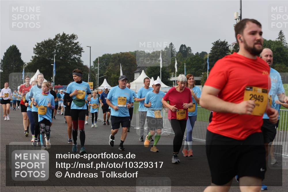 13.09.2026 - Kiel Lauf Andreas Tolksdorf http://msf.ph/oto/10329317 13.09.2026 09:30:36 Kiellinie 5940, 5938, 11385, 1961, 11828, 2949 meine-sportfotos.de