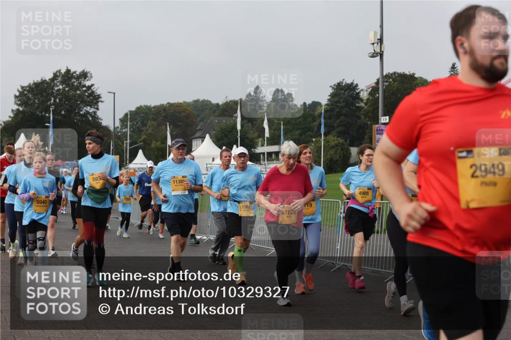 13.09.2026 - Kiel Lauf Andreas Tolksdorf http://msf.ph/oto/10329327 13.09.2026 09:30:37 Kiellinie 5940, 5936, 12463, 10, 11385, 1961, 19, 1828, 4988, 2949 meine-sportfotos.de