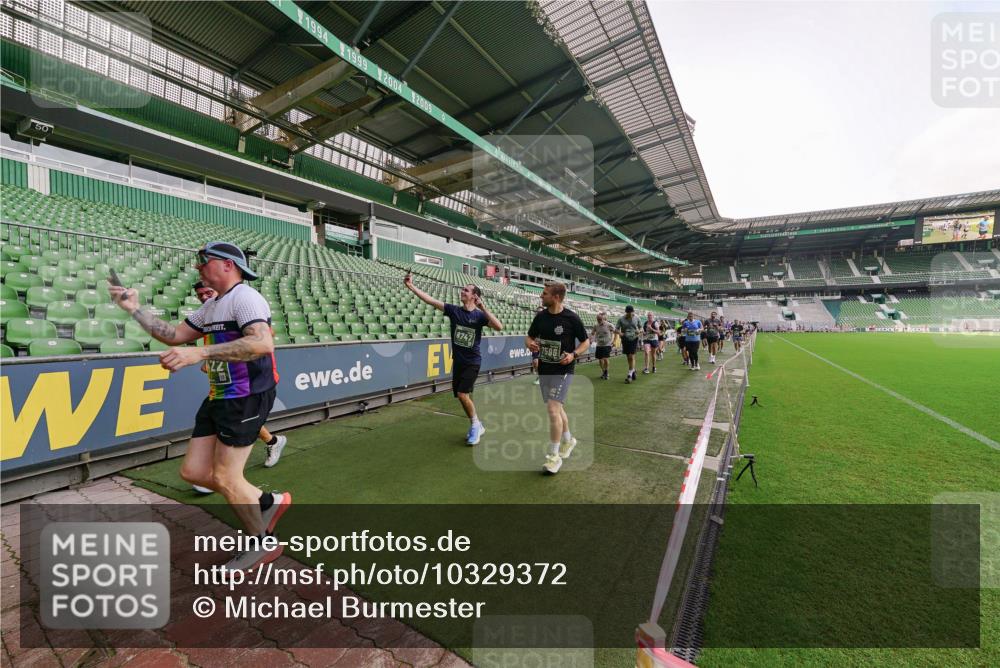 13.09.2026 - 21. swb-Marathon Bremen Michael Burmester http://msf.ph/oto/10329372 13.09.2026 13:35:55 Laufen im Stadion 170, 193, 368, 462, 491, 496, 657, 1015, 1280, 1321, 1396, 1432, 1553, 1560, 1726, 1762, 1784, 1887, 1934, 1965, 1974, 1977, 1992, 2335, 2338, 2578, 2639, 2650, 2688, 2789, 2791, 2894, 2933, 3090, 3161, 3169, 3178, 3179, 3191, 3299, 3406, 3408, 3463, 3472, 3498, 3555, 3570, 3573, 3588, 3640, 3801, 3839, 3904, 3914, 3985, 4145, 4200, 4290, 4464, 4500, 4546, 4561, 4801, 4880, 4967, 5000, 5034, 5151, 5182, 5332, 5461, 5679, 5818 meine-sportfotos.de
