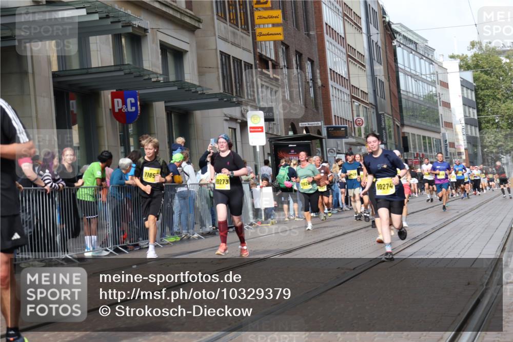 13.09.2026 - 21. swb-Marathon Bremen Strokosch-Dieckow http://msf.ph/oto/10329379 13.09.2026 11:02:16 Ziel 10153, 10154, 10190, 10273, 10274, 10278, 10338, 10738, 10885, 10945, 10985, 11096, 11137, 11261, 11505, 11508, 11526, 11554, 11662, 11701, 11776, 11890, 11945, 12154, 12169, 12252, 12429, 12451, 12489, 10153, 10173, 10257, 10331, 10439, 10473, 10500, 10617, 10636, 10803, 10817, 10915, 10924, 10943, 11249, 11268, 11436, 11576, 11811, 11853, 11886, 12016, 12042, 12094, 12095, 12134, 12135, 12145, 12360, 12437, 12506 meine-sportfotos.de