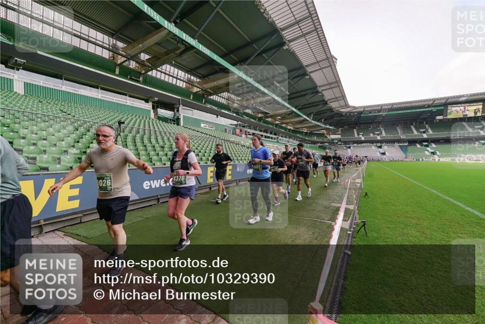 13.09.2026 - 21. swb-Marathon Bremen Michael Burmester http://msf.ph/oto/10329390 13.09.2026 13:36:00 Laufen im Stadion 170, 193, 368, 462, 491, 496, 590, 657, 1015, 1280, 1321, 1396, 1432, 1553, 1620, 1726, 1762, 1784, 1887, 1934, 1965, 1974, 1977, 1992, 2335, 2338, 2578, 2639, 2650, 2688, 2789, 2791, 2894, 2933, 3090, 3161, 3169, 3178, 3179, 3191, 3299, 3406, 3408, 3463, 3472, 3498, 3555, 3570, 3573, 3588, 3640, 3731, 3801, 3839, 3904, 3914, 3985, 4145, 4200, 4290, 4464, 4500, 4546, 4561, 4801, 4880, 4967, 5000, 5034, 5151, 5182, 5332, 5461, 5679, 5818 meine-sportfotos.de