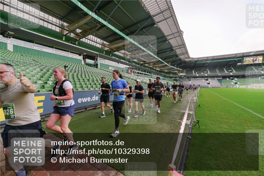 13.09.2026 - 21. swb-Marathon Bremen Michael Burmester http://msf.ph/oto/10329398 13.09.2026 13:36:00 Laufen im Stadion 170, 193, 368, 462, 491, 496, 590, 657, 1015, 1280, 1321, 1396, 1432, 1553, 1620, 1726, 1762, 1784, 1887, 1934, 1965, 1974, 1977, 1992, 2335, 2338, 2578, 2639, 2650, 2688, 2789, 2791, 2894, 2933, 3090, 3161, 3169, 3178, 3179, 3191, 3299, 3406, 3408, 3463, 3472, 3498, 3555, 3570, 3573, 3588, 3640, 3731, 3801, 3839, 3904, 3914, 3985, 4145, 4200, 4290, 4464, 4500, 4546, 4561, 4801, 4880, 4967, 5000, 5034, 5151, 5182, 5332, 5461, 5679, 5818 meine-sportfotos.de