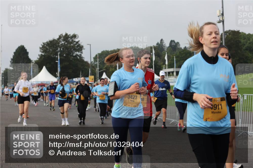 13.09.2026 - Kiel Lauf Andreas Tolksdorf http://msf.ph/oto/10329404 13.09.2026 09:30:41 Kiellinie 4277, 3427, 48, 1, 39, 911 meine-sportfotos.de