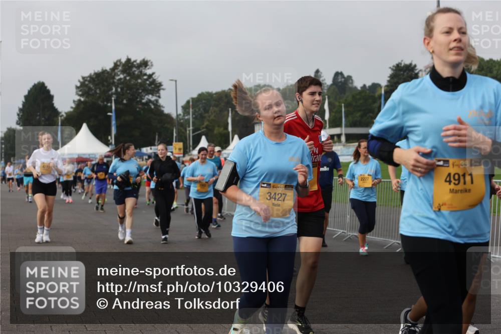 13.09.2026 - Kiel Lauf Andreas Tolksdorf http://msf.ph/oto/10329406 13.09.2026 09:30:41 Kiellinie 4277, 3427, 2227, 39, 4911 meine-sportfotos.de