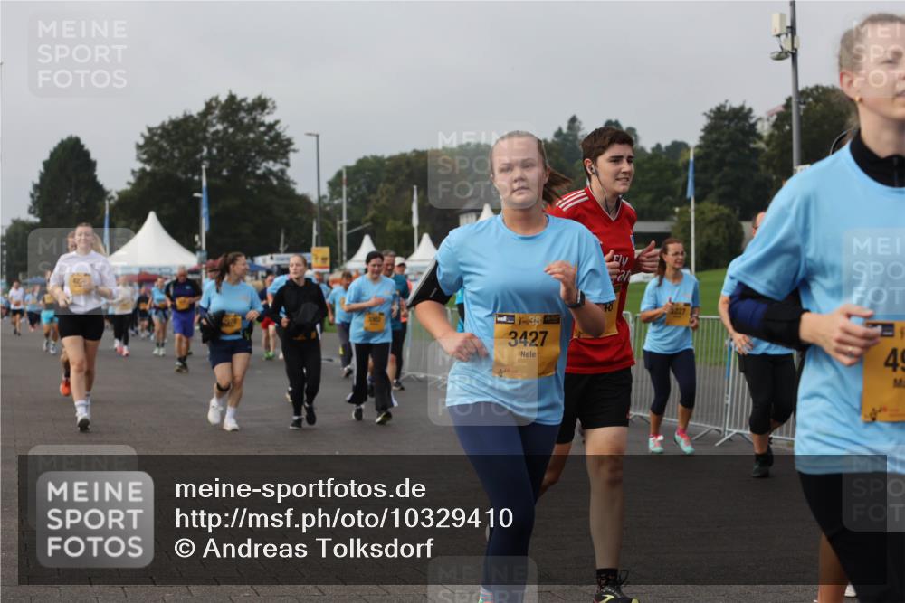 13.09.2026 - Kiel Lauf Andreas Tolksdorf http://msf.ph/oto/10329410 13.09.2026 09:30:41 Kiellinie 3427, 48, 49 meine-sportfotos.de