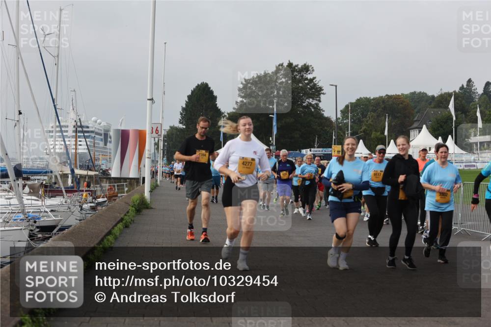 13.09.2026 - Kiel Lauf Andreas Tolksdorf http://msf.ph/oto/10329454 13.09.2026 09:30:44 Kiellinie 7394, 4277, 9117, 3302 meine-sportfotos.de