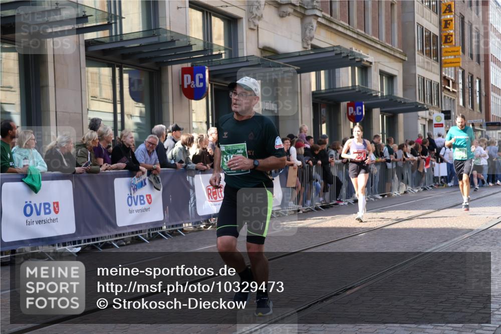 13.09.2026 - 21. swb-Marathon Bremen Strokosch-Dieckow http://msf.ph/oto/10329473 13.09.2026 13:21:41 Ziel 141, 148, 572, 1209, 1645, 2051, 3021, 3338, 3652, 3774, 3934, 4581, 4735, 5193, 6976, 7098, 7917, 8438, 8452, 8924, 8947, 9421, 9599, 9839, 10120, 572, 1130, 1254, 2088, 2397, 2570, 2904, 3120, 3202, 3290, 3435, 3655, 3695, 3930, 4165, 4234, 4484, 4519, 5542, 6862, 6865, 7176, 8184, 8270, 8384, 8730, 8923, 9048, 9059, 9514, 9722, 13145 meine-sportfotos.de