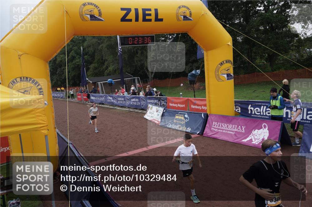 13.09.2026 - Airport Race Dennis Weichert http://msf.ph/oto/10329484 13.09.2026 10:24:10 Ziel 1792, 4180, 5136, 5298, 5345, 5369 meine-sportfotos.de