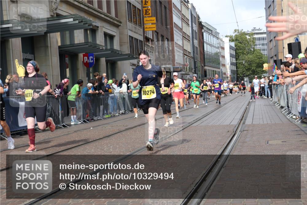 13.09.2026 - 21. swb-Marathon Bremen Strokosch-Dieckow http://msf.ph/oto/10329494 13.09.2026 11:02:18 Ziel 10190, 10273, 10278, 10296, 10633, 10783, 10945, 10985, 11096, 11137, 11261, 11508, 11526, 11554, 11662, 11701, 11719, 11776, 11890, 11945, 12154, 12169, 12252, 12429, 12451, 12489, 10153, 10154, 10173, 10257, 10273, 10274, 10278, 10331, 10338, 10439, 10473, 10500, 10617, 10636, 10738, 10803, 10885, 10915, 10924, 10943, 11249, 11436, 11505, 11576, 11811, 11853, 11886, 12016, 12042, 12094, 12134, 12135, 12145, 12360, 12437, 12506 meine-sportfotos.de