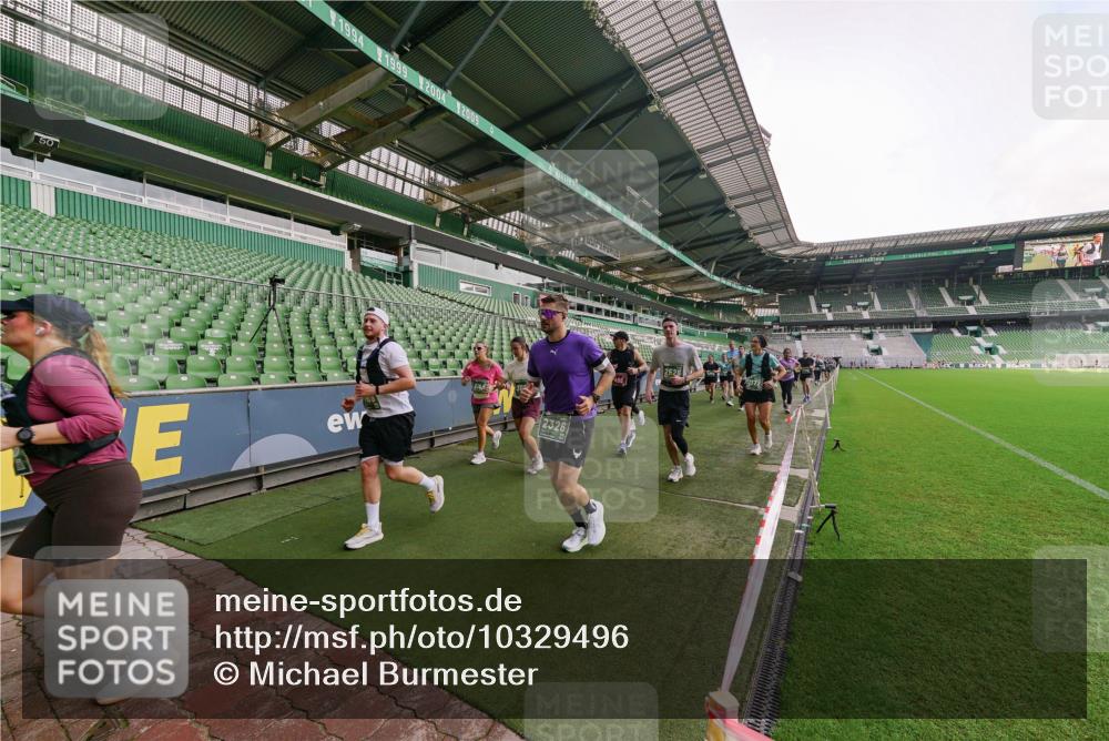 13.09.2026 - 21. swb-Marathon Bremen Michael Burmester http://msf.ph/oto/10329496 13.09.2026 13:36:12 Laufen im Stadion 462, 491, 496, 590, 657, 799, 1015, 1135, 1279, 1280, 1321, 1396, 1432, 1620, 1726, 1762, 1887, 1934, 1951, 1965, 1974, 1977, 1992, 2078, 2227, 2335, 2578, 2639, 2650, 2688, 2789, 2842, 2894, 2933, 3090, 3161, 3169, 3178, 3179, 3191, 3299, 3303, 3406, 3408, 3463, 3472, 3498, 3555, 3570, 3573, 3588, 3640, 3731, 3779, 3801, 3839, 3904, 3914, 3985, 4084, 4145, 4200, 4210, 4290, 4464, 4500, 4546, 4561, 4801, 4880, 4967, 5000, 5034, 5182, 5332, 5461, 5679, 5818 meine-sportfotos.de