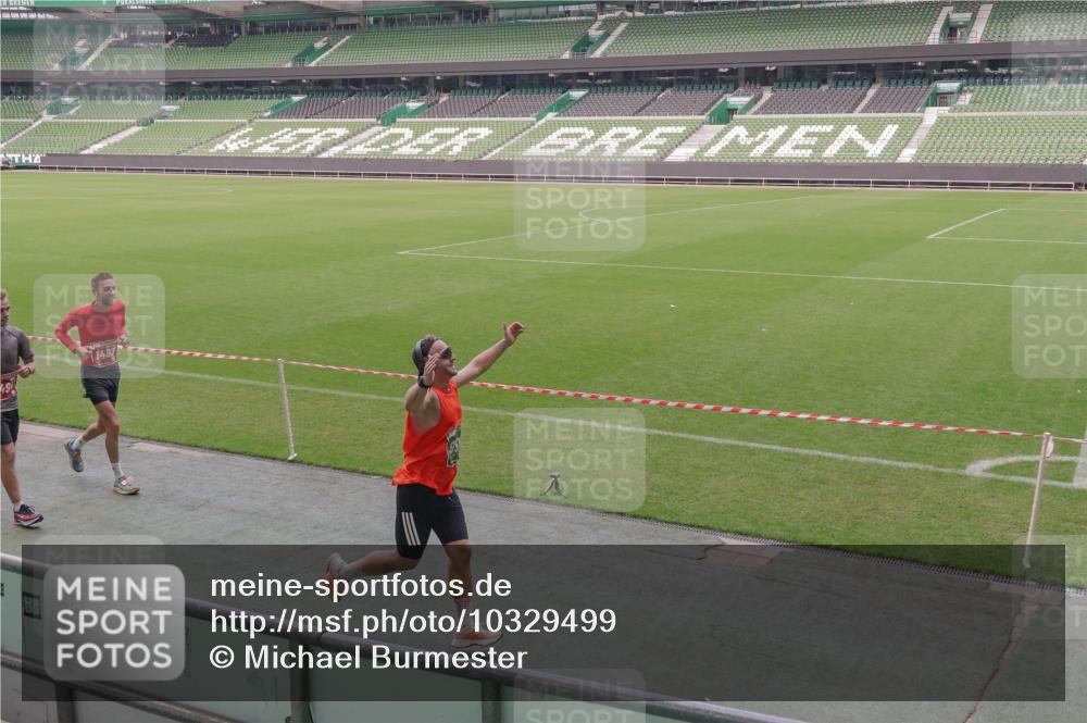 13.09.2026 - 21. swb-Marathon Bremen Michael Burmester http://msf.ph/oto/10329499 13.09.2026 13:00:16 Laufen im Stadion 135, 191, 226, 232, 242, 260, 342, 651, 687, 745, 972, 1080, 1166, 1209, 1368, 1493, 1494, 1516, 1650, 1861, 1935, 1963, 2088, 2210, 2289, 2293, 2306, 2322, 2409, 2427, 2481, 2485, 2490, 2517, 2560, 2561, 2570, 2577, 2658, 2686, 2700, 2708, 2781, 2806, 2827, 2885, 2899, 2906, 2914, 2953, 2961, 2967, 2979, 3015, 3076, 3098, 3105, 3124, 3145, 3168, 3173, 3190, 3233, 3273, 3354, 3385, 3480, 3516, 3524, 3531, 3642, 3652, 3729, 3774, 3855, 3856, 3861, 3930, 3934 meine-sportfotos.de