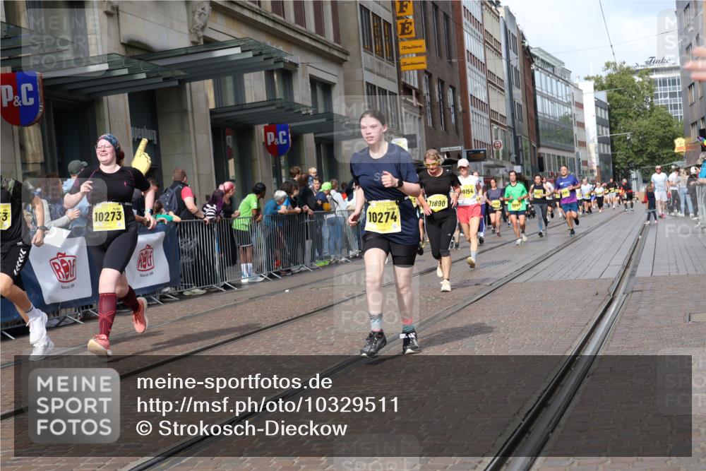 13.09.2026 - 21. swb-Marathon Bremen Strokosch-Dieckow http://msf.ph/oto/10329511 13.09.2026 11:02:18 Ziel 10190, 10273, 10278, 10296, 10633, 10783, 10945, 10985, 11096, 11137, 11261, 11508, 11526, 11554, 11662, 11701, 11719, 11776, 11890, 11945, 12154, 12169, 12252, 12429, 12451, 12489, 10153, 10154, 10173, 10257, 10273, 10274, 10278, 10331, 10338, 10439, 10473, 10500, 10617, 10636, 10738, 10803, 10885, 10915, 10924, 10943, 11249, 11436, 11505, 11576, 11811, 11853, 11886, 12016, 12042, 12094, 12134, 12135, 12145, 12360, 12437, 12506 meine-sportfotos.de