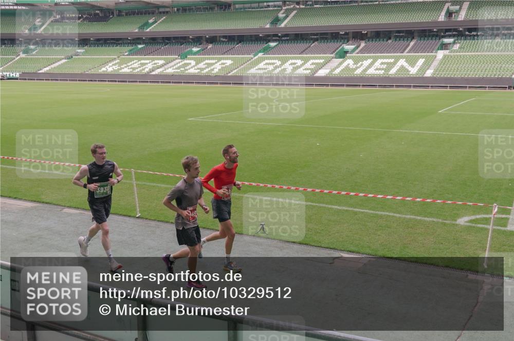 13.09.2026 - 21. swb-Marathon Bremen Michael Burmester http://msf.ph/oto/10329512 13.09.2026 13:00:17 Laufen im Stadion 135, 191, 226, 232, 242, 260, 342, 651, 687, 745, 972, 1080, 1166, 1209, 1368, 1493, 1494, 1516, 1650, 1861, 1935, 1963, 2088, 2210, 2289, 2293, 2306, 2322, 2409, 2427, 2481, 2485, 2490, 2517, 2560, 2561, 2570, 2577, 2658, 2686, 2700, 2708, 2781, 2806, 2827, 2885, 2899, 2906, 2914, 2953, 2961, 2967, 2979, 3015, 3076, 3098, 3105, 3124, 3145, 3168, 3173, 3190, 3233, 3273, 3354, 3385, 3480, 3516, 3524, 3531, 3642, 3652, 3729, 3774, 3855, 3856, 3861, 3930, 3934 meine-sportfotos.de