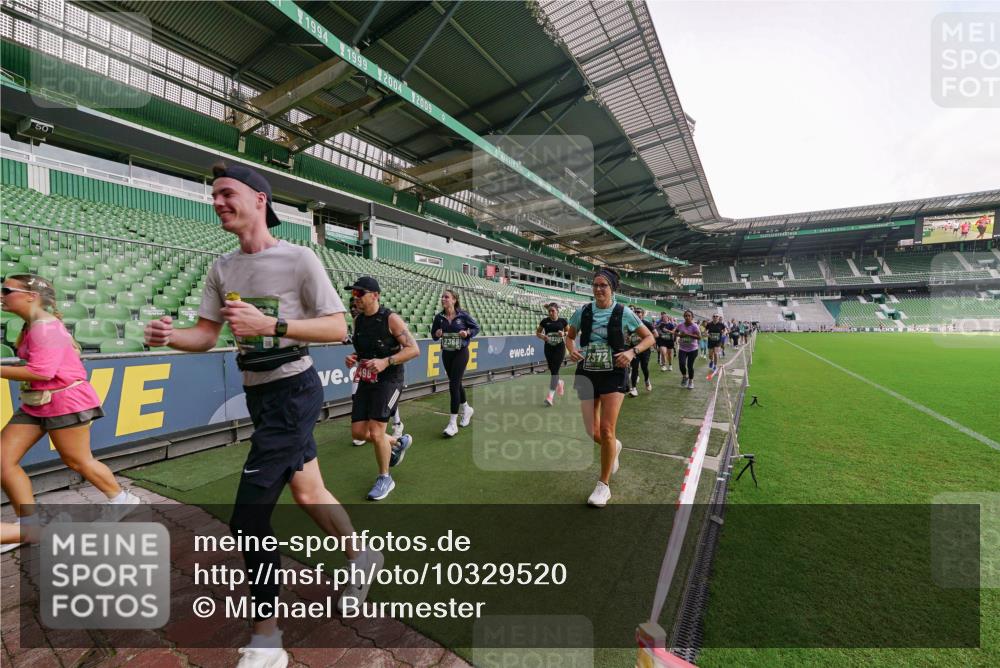 13.09.2026 - 21. swb-Marathon Bremen Michael Burmester http://msf.ph/oto/10329520 13.09.2026 13:36:13 Laufen im Stadion 444, 462, 491, 496, 590, 657, 799, 1015, 1135, 1279, 1280, 1321, 1396, 1432, 1620, 1726, 1762, 1887, 1934, 1951, 1965, 1974, 1977, 1992, 2078, 2227, 2335, 2578, 2639, 2650, 2688, 2789, 2842, 2894, 2933, 3090, 3161, 3169, 3178, 3179, 3191, 3299, 3303, 3406, 3408, 3463, 3472, 3498, 3555, 3570, 3573, 3588, 3640, 3731, 3779, 3801, 3839, 3904, 3985, 4084, 4145, 4200, 4210, 4290, 4464, 4500, 4546, 4561, 4801, 4880, 4967, 5000, 5034, 5182, 5332, 5461, 5679, 5818 meine-sportfotos.de