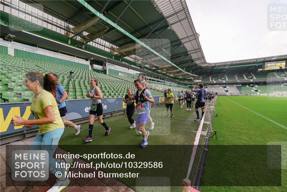 13.09.2026 - 21. swb-Marathon Bremen Michael Burmester http://msf.ph/oto/10329586 13.09.2026 13:36:21 Laufen im Stadion 444, 462, 491, 496, 590, 657, 799, 1015, 1132, 1135, 1279, 1396, 1432, 1620, 1726, 1762, 1887, 1934, 1951, 1965, 1974, 1977, 1992, 2078, 2227, 2335, 2578, 2639, 2650, 2688, 2789, 2842, 2892, 2894, 2933, 3090, 3161, 3169, 3178, 3191, 3299, 3303, 3406, 3408, 3463, 3472, 3498, 3555, 3570, 3573, 3588, 3640, 3731, 3779, 3801, 3839, 3904, 3985, 4084, 4145, 4200, 4210, 4290, 4464, 4500, 4538, 4546, 4561, 4801, 4880, 4967, 5000, 5034, 5182, 5332, 5461, 5679, 5818 meine-sportfotos.de