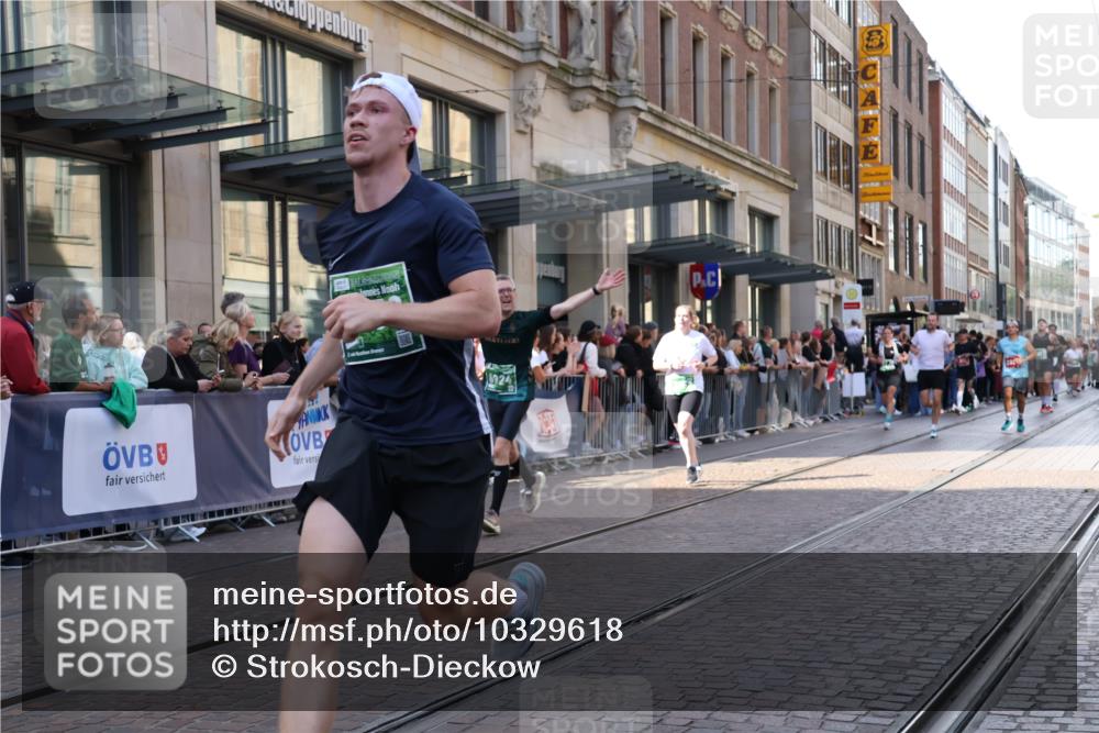 13.09.2026 - 21. swb-Marathon Bremen Strokosch-Dieckow http://msf.ph/oto/10329618 13.09.2026 13:21:45 Ziel 141, 148, 1209, 1601, 1645, 2051, 3021, 3338, 3652, 3774, 4581, 5193, 6621, 6976, 7098, 7625, 7917, 8438, 8452, 8924, 8947, 9599, 9839, 10120, 572, 1130, 1254, 2088, 2397, 2570, 2904, 3120, 3202, 3290, 3435, 3655, 3695, 3930, 3934, 4165, 4735, 5542, 6862, 6865, 7176, 8184, 8270, 8384, 8730, 8923, 8947, 9048, 9059, 9421, 9722, 10120, 13145 meine-sportfotos.de
