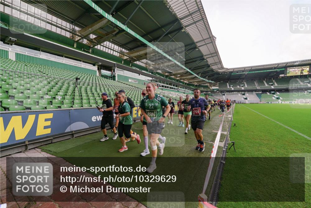 13.09.2026 - 21. swb-Marathon Bremen Michael Burmester http://msf.ph/oto/10329629 13.09.2026 13:36:27 Laufen im Stadion 444, 462, 491, 496, 590, 657, 799, 1015, 1132, 1135, 1279, 1396, 1432, 1620, 1726, 1762, 1887, 1934, 1951, 1965, 1974, 1977, 2078, 2227, 2335, 2578, 2639, 2650, 2688, 2789, 2842, 2892, 2894, 2933, 2939, 3090, 3161, 3169, 3178, 3299, 3303, 3406, 3408, 3463, 3472, 3498, 3555, 3570, 3573, 3588, 3640, 3731, 3779, 3801, 3839, 3985, 3992, 3993, 4084, 4145, 4200, 4210, 4290, 4464, 4538, 4546, 4801, 4880, 4967, 5000, 5034, 5182, 5332, 5461, 5679, 5818 meine-sportfotos.de