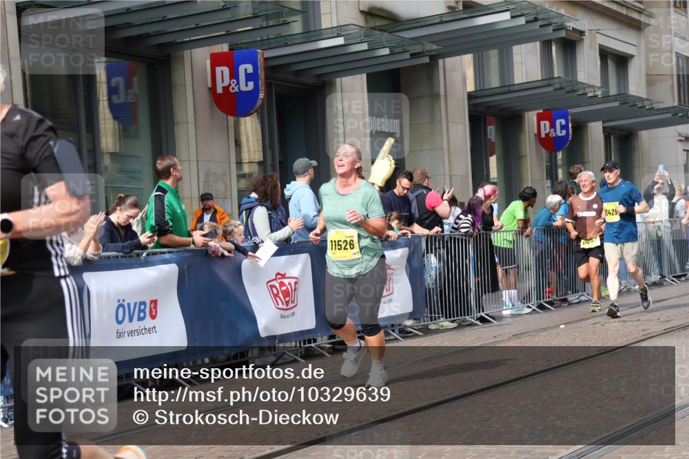 13.09.2026 - 21. swb-Marathon Bremen Strokosch-Dieckow http://msf.ph/oto/10329639 13.09.2026 11:02:22 Ziel 10190, 10296, 10633, 10783, 10945, 10954, 10955, 10985, 11096, 11107, 11137, 11261, 11508, 11526, 11554, 11564, 11662, 11701, 11719, 11730, 11776, 11785, 11890, 11945, 12071, 12154, 12169, 12247, 12252, 12429, 12451, 12489, 10153, 10154, 10173, 10273, 10274, 10278, 10331, 10338, 10439, 10473, 10500, 10617, 10636, 10738, 10803, 10885, 10915, 10924, 10943, 11249, 11505, 11576, 11811, 11853, 11886, 12016, 12042, 12094, 12134, 12135, 12145, 12360, 12437, 12506 meine-sportfotos.de