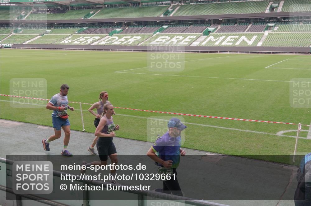 13.09.2026 - 21. swb-Marathon Bremen Michael Burmester http://msf.ph/oto/10329661 13.09.2026 13:00:25 Laufen im Stadion 135, 191, 226, 232, 242, 260, 318, 342, 440, 651, 687, 745, 972, 1080, 1166, 1209, 1368, 1493, 1494, 1516, 1650, 1861, 1935, 1963, 2088, 2210, 2289, 2293, 2306, 2322, 2370, 2409, 2427, 2481, 2485, 2490, 2517, 2560, 2561, 2570, 2627, 2658, 2686, 2700, 2708, 2781, 2806, 2827, 2885, 2899, 2906, 2914, 2953, 2961, 2967, 2979, 3015, 3076, 3098, 3105, 3124, 3145, 3168, 3173, 3190, 3233, 3273, 3354, 3385, 3480, 3516, 3524, 3531, 3642, 3652, 3729, 3774, 3855, 3856, 3861, 3930, 3934 meine-sportfotos.de