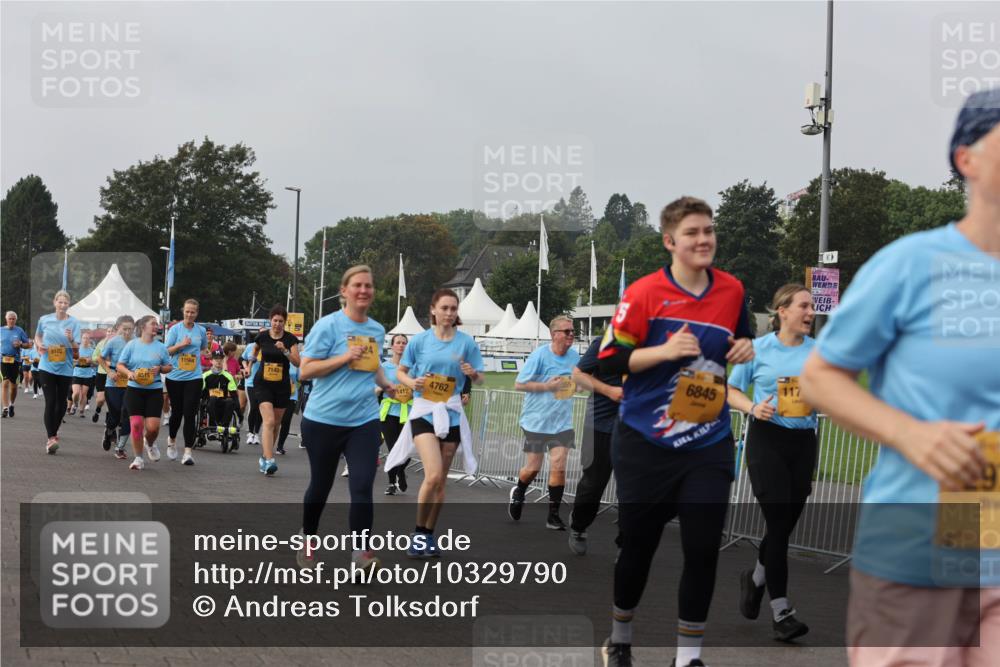 13.09.2026 - Kiel Lauf Andreas Tolksdorf http://msf.ph/oto/10329790 13.09.2026 09:31:07 Kiellinie 6102, 6515, 11564, 7140, 1412, 4762, 117, 6845, 29 meine-sportfotos.de