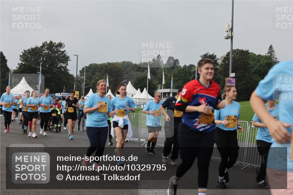 13.09.2026 - Kiel Lauf Andreas Tolksdorf http://msf.ph/oto/10329795 13.09.2026 09:31:07 Kiellinie 4568, 0845, 24, 2655, 4762, 1790 meine-sportfotos.de