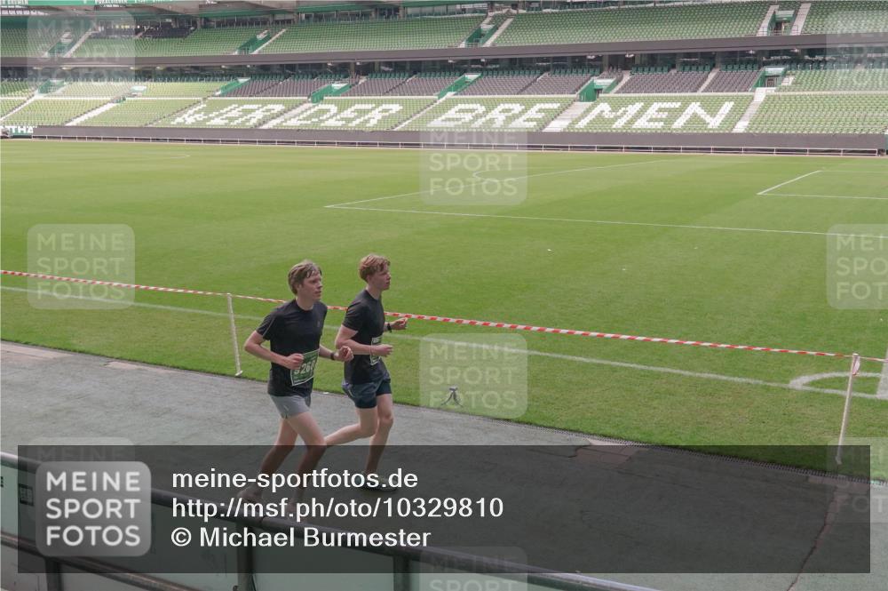 13.09.2026 - 21. swb-Marathon Bremen Michael Burmester http://msf.ph/oto/10329810 13.09.2026 13:00:42 Laufen im Stadion 135, 232, 242, 260, 282, 318, 342, 440, 651, 687, 745, 1080, 1166, 1209, 1368, 1448, 1493, 1494, 1516, 1582, 1650, 1861, 1896, 1935, 1963, 2088, 2289, 2293, 2306, 2322, 2370, 2409, 2427, 2481, 2485, 2490, 2491, 2517, 2560, 2561, 2570, 2627, 2658, 2686, 2700, 2708, 2781, 2806, 2899, 2906, 2914, 2953, 2961, 2967, 3015, 3076, 3105, 3124, 3145, 3168, 3173, 3190, 3273, 3354, 3372, 3374, 3375, 3385, 3480, 3524, 3526, 3531, 3642, 3652, 3729, 3774, 3855, 3856, 3861, 3930 meine-sportfotos.de