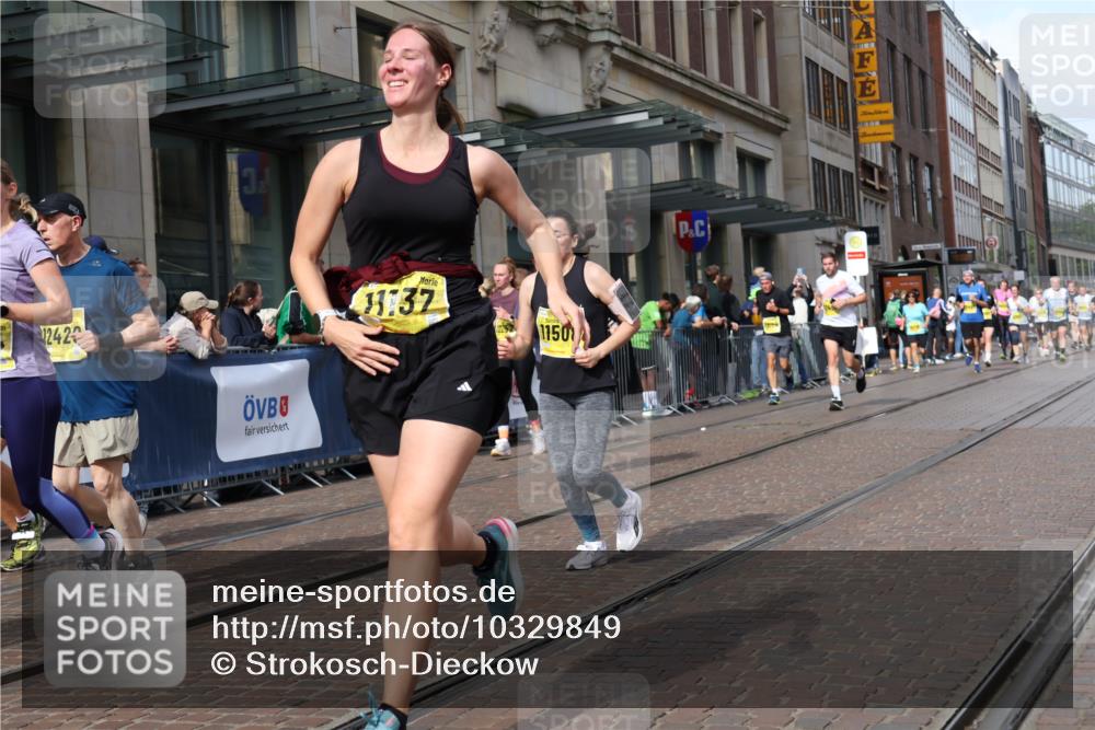 13.09.2026 - 21. swb-Marathon Bremen Strokosch-Dieckow http://msf.ph/oto/10329849 13.09.2026 11:02:27 Ziel 10190, 10296, 10633, 10783, 10945, 10954, 10955, 10985, 11096, 11107, 11261, 11508, 11554, 11564, 11662, 11697, 11701, 11719, 11730, 11776, 11785, 11945, 12071, 12154, 12247, 12252, 12429, 12451, 12465, 12489, 10153, 10154, 10173, 10273, 10274, 10278, 10331, 10338, 10439, 10473, 10636, 10738, 10885, 10915, 10943, 11137, 11249, 11505, 11508, 11526, 11576, 11811, 11853, 11886, 11890, 12042, 12094, 12134, 12135, 12169, 12437 meine-sportfotos.de