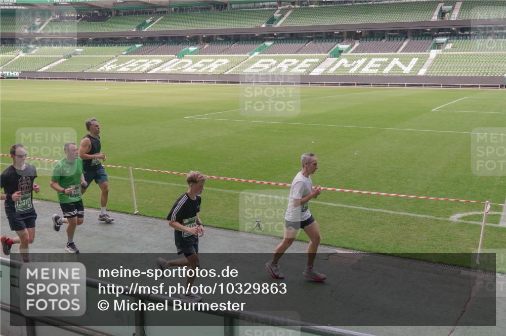 13.09.2026 - 21. swb-Marathon Bremen Michael Burmester http://msf.ph/oto/10329863 13.09.2026 13:00:48 Laufen im Stadion 135, 232, 242, 260, 282, 318, 342, 440, 651, 687, 745, 930, 1067, 1080, 1166, 1209, 1368, 1448, 1493, 1494, 1582, 1650, 1861, 1896, 1935, 1963, 2088, 2289, 2293, 2306, 2322, 2370, 2409, 2427, 2481, 2485, 2490, 2491, 2517, 2560, 2561, 2570, 2627, 2658, 2686, 2700, 2708, 2781, 2806, 2899, 2906, 2914, 2953, 2961, 2967, 3015, 3076, 3105, 3124, 3145, 3168, 3173, 3273, 3354, 3372, 3374, 3375, 3385, 3480, 3524, 3526, 3642, 3652, 3729, 3774, 3855, 3856, 3861, 3930 meine-sportfotos.de