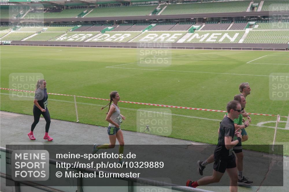 13.09.2026 - 21. swb-Marathon Bremen Michael Burmester http://msf.ph/oto/10329889 13.09.2026 13:00:50 Laufen im Stadion 135, 232, 242, 260, 282, 318, 342, 440, 651, 687, 745, 930, 1067, 1080, 1209, 1368, 1448, 1493, 1494, 1582, 1650, 1861, 1896, 1935, 1963, 2088, 2289, 2293, 2306, 2322, 2370, 2409, 2427, 2481, 2485, 2490, 2491, 2517, 2560, 2561, 2570, 2627, 2658, 2686, 2700, 2708, 2781, 2806, 2906, 2914, 2953, 2961, 2967, 3015, 3076, 3105, 3124, 3145, 3168, 3173, 3273, 3354, 3372, 3374, 3375, 3385, 3480, 3524, 3526, 3642, 3729, 3774, 3855, 3856, 3861, 3930 meine-sportfotos.de