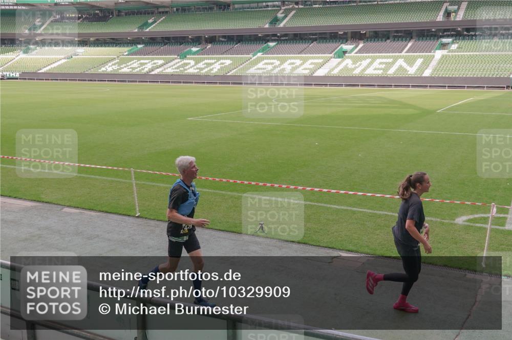 13.09.2026 - 21. swb-Marathon Bremen Michael Burmester http://msf.ph/oto/10329909 13.09.2026 13:00:52 Laufen im Stadion 135, 242, 260, 282, 318, 342, 440, 651, 687, 745, 930, 1067, 1080, 1209, 1368, 1448, 1493, 1494, 1582, 1650, 1861, 1896, 1935, 1963, 2033, 2088, 2289, 2293, 2306, 2322, 2370, 2409, 2427, 2481, 2485, 2490, 2491, 2517, 2560, 2561, 2570, 2627, 2658, 2686, 2700, 2708, 2781, 2806, 2906, 2914, 2953, 2961, 2967, 3076, 3105, 3145, 3168, 3173, 3273, 3354, 3372, 3374, 3375, 3385, 3480, 3524, 3526, 3642, 3729, 3774, 3855, 3856, 3861, 3930 meine-sportfotos.de
