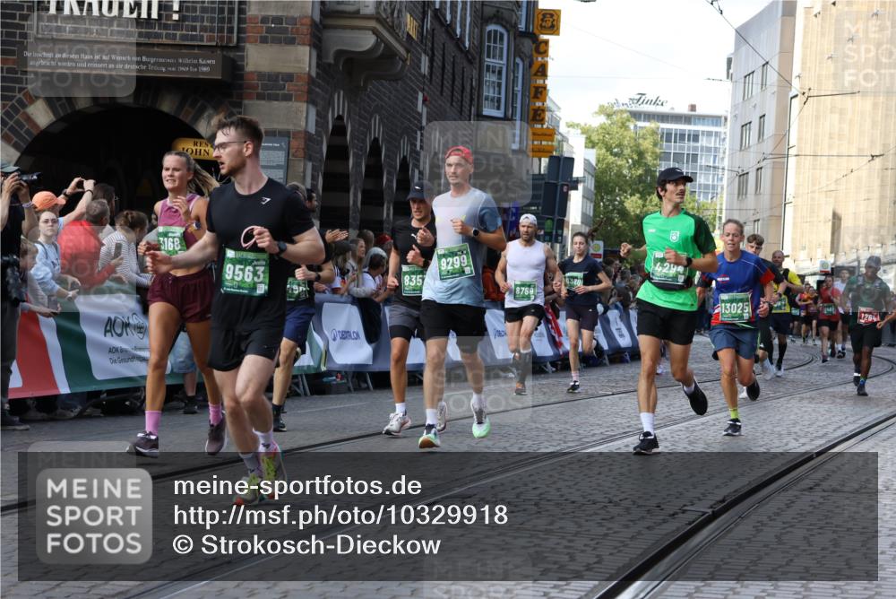 13.09.2026 - 21. swb-Marathon Bremen Strokosch-Dieckow http://msf.ph/oto/10329918 13.09.2026 13:25:17 Ziel 972, 1080, 1264, 2322, 2761, 3015, 3105, 4091, 4113, 4262, 4507, 4918, 4973, 5664, 6079, 6360, 6544, 6807, 6943, 7409, 7854, 8245, 8853, 9073, 9152, 9360, 10103, 209, 260, 1650, 1658, 2046, 3168, 4294, 5755, 5814, 6380, 7252, 8357, 8695, 8769, 9299, 9460, 9468, 9563, 13025 meine-sportfotos.de