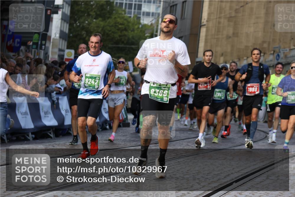 13.09.2026 - 21. swb-Marathon Bremen Strokosch-Dieckow http://msf.ph/oto/10329967 13.09.2026 13:14:34 Ziel 107, 235, 469, 1433, 1542, 1613, 1998, 2043, 2084, 2203, 2913, 2922, 3545, 4452, 4728, 5986, 6145, 7029, 7435, 7591, 7659, 7963, 8118, 8886, 8919, 9783, 199, 615, 616, 1455, 2251, 2847, 2971, 2997, 3012, 3057, 3175, 3834, 4097, 4246, 4569, 4586, 5239, 5649, 5962, 6472, 7251, 7782, 8366, 8409, 9242, 10016 meine-sportfotos.de