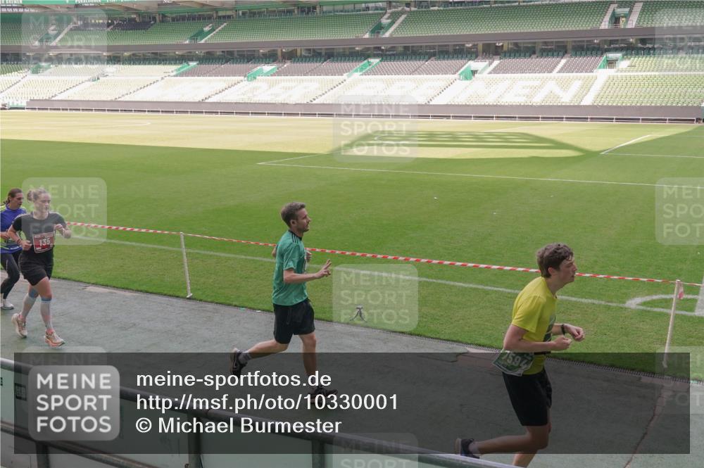 13.09.2026 - 21. swb-Marathon Bremen Michael Burmester http://msf.ph/oto/10330001 13.09.2026 13:01:05 Laufen im Stadion 135, 242, 260, 282, 318, 342, 440, 531, 651, 687, 930, 946, 1006, 1067, 1209, 1368, 1436, 1448, 1493, 1494, 1582, 1650, 1861, 1896, 1935, 1963, 2033, 2047, 2062, 2088, 2293, 2306, 2322, 2370, 2409, 2427, 2481, 2485, 2490, 2491, 2517, 2560, 2561, 2627, 2638, 2658, 2686, 2700, 2708, 2781, 2906, 2914, 2967, 3076, 3105, 3145, 3168, 3173, 3273, 3354, 3372, 3374, 3375, 3385, 3480, 3524, 3526, 3642, 3667, 3729, 3774, 3806, 3855, 3856, 3861, 3930 meine-sportfotos.de